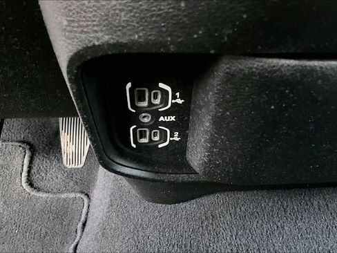 Used 2022 RAM 3500 Big Horn image 16