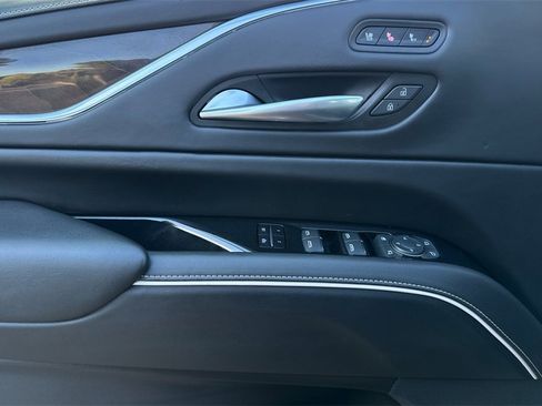 Used 2023 Cadillac Escalade ESV Sport Platinum image 11