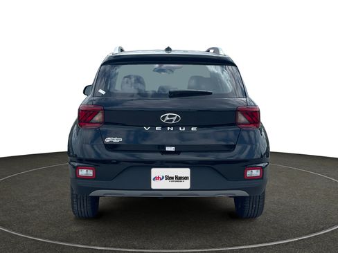 New 2025 Hyundai Venue SEL image 5