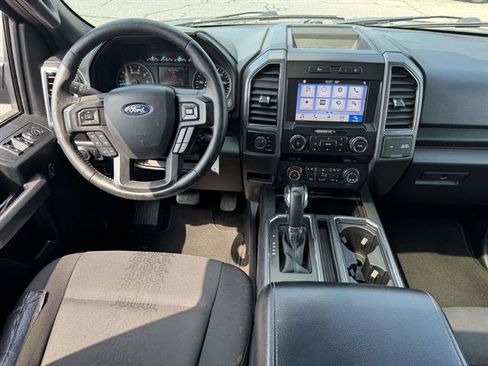 Used 2019 Ford F150 XLT w/ Equipment Group 302A Luxury AWD/4WD image 11
