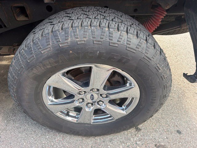 Used 2019 Ford F150 XLT w/ Equipment Group 302A Luxury AWD/4WD image 12