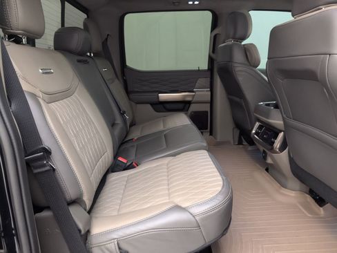 Certified 2025 Ford F450 Platinum w/ Platinum Plus Package image 12