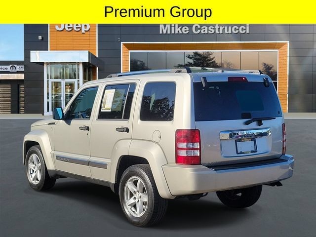 Used 2009 Jeep Liberty Limited w/ Premium Group AWD/4WD image 6
