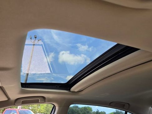 Used 2017 Honda Accord Touring image 17