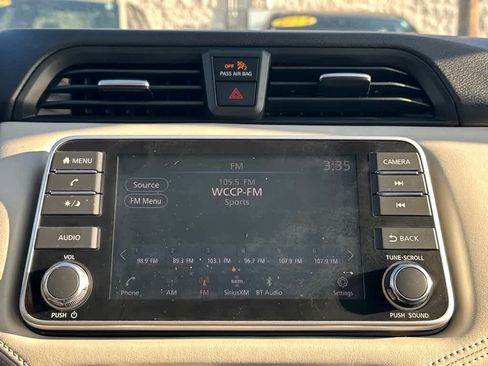 Used 2020 Nissan Versa SV image 19