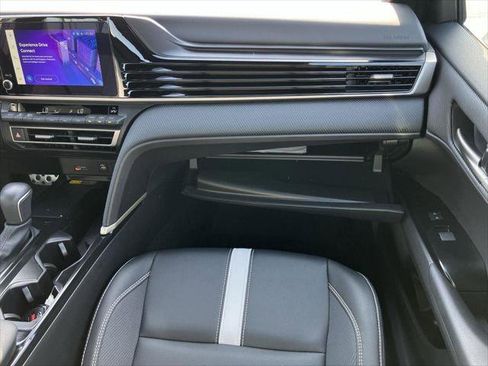 Certified 2025 Toyota Camry SE image 15