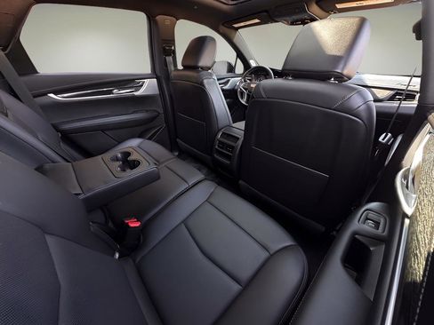 Used 2022 Cadillac XT5 Premium Luxury w/ Technology Package image 19