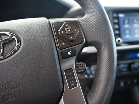 Used 2023 Toyota Tacoma TRD Off-Road w/ Technology Package AWD/4WD image 23