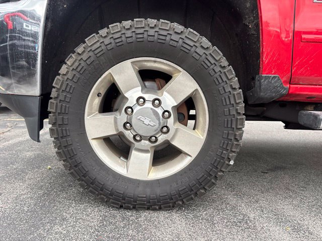 Used 2017 Chevrolet Silverado 2500 LT w/ LT Convenience Package AWD/4WD image 5