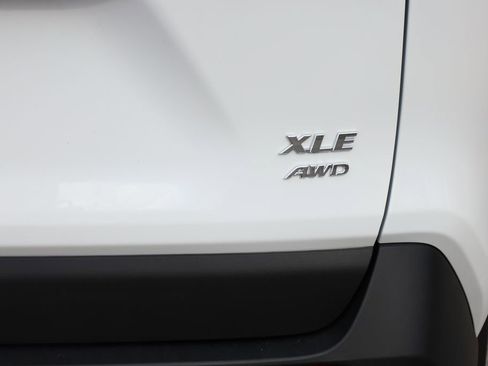 New 2025 Toyota RAV4 XLE image 5