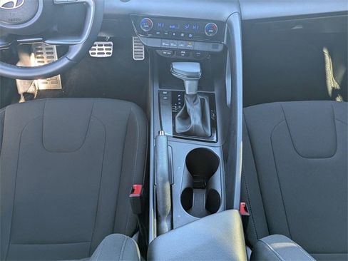 Used 2025 Hyundai Elantra Sport image 24