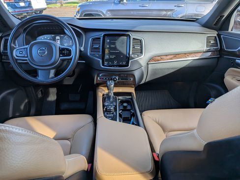 Used 2019 Volvo XC90 T6 Momentum w/ Advanced Package image 23