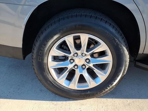 Used 2021 Chevrolet Tahoe Premier w/ Premium Package image 13