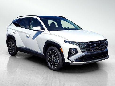 New 2025 Hyundai Tucson Limited image 3