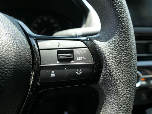 Used 2022 Honda Civic LX image 16