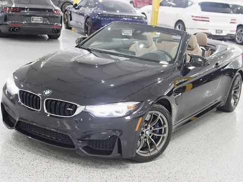 Used 2018 BMW M4 Convertible RWD image 6