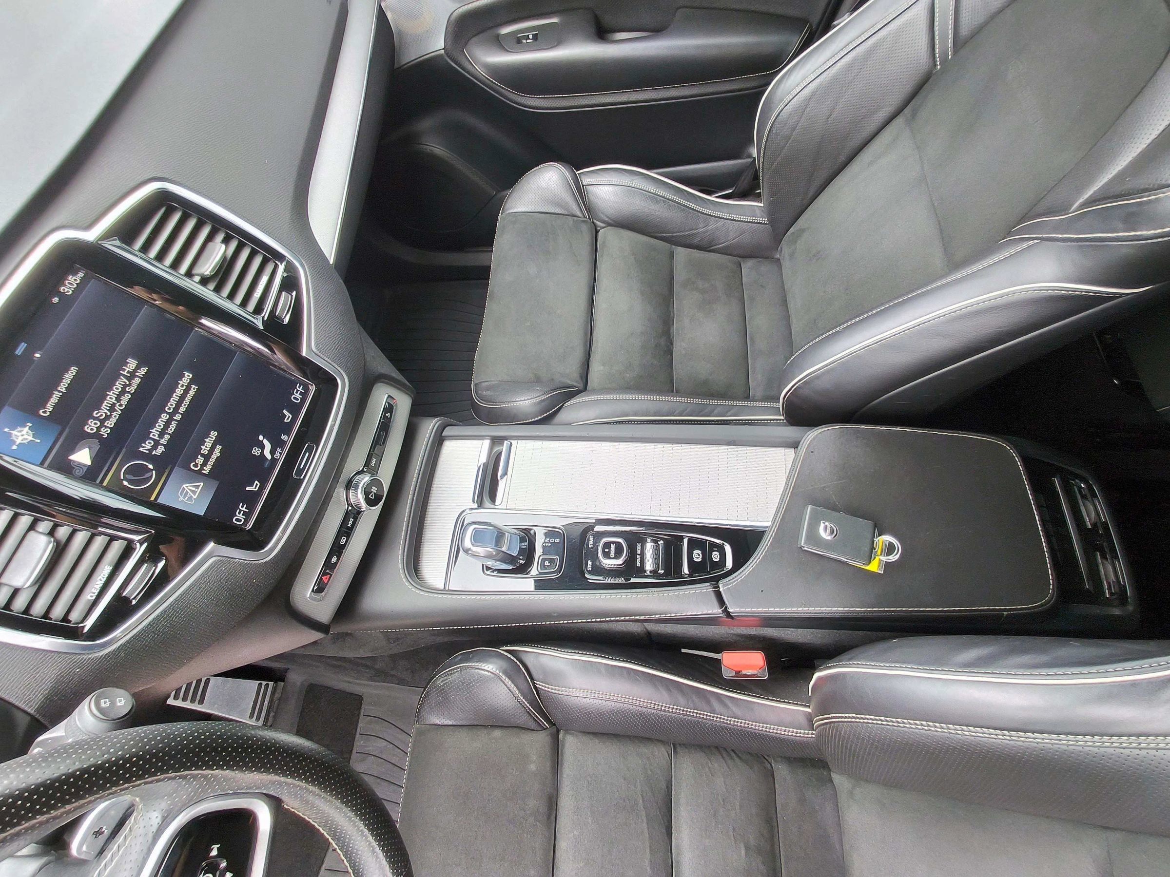 Used 2016 Volvo XC90 T8 R-Design AWD/4WD image 29
