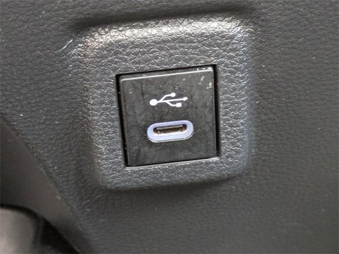 Used 2023 Toyota Corolla LE image 22