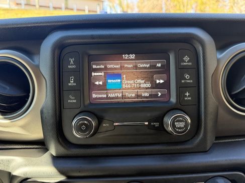 Used 2020 Jeep Wrangler Sport image 20