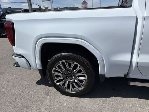 Used 2026 GMC Sierra 1500 Denali Ultimate AWD/4WD image 6