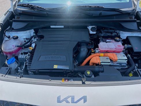 Used 2022 Kia Niro LX FWD image 28