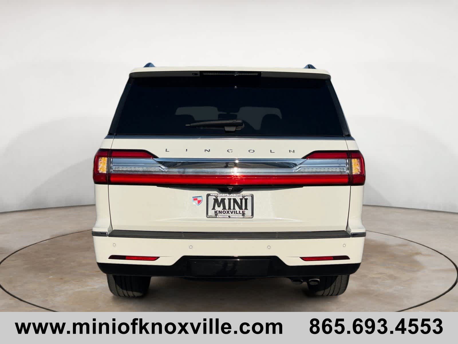 Used 2020 Lincoln Navigator Reserve w/ Equipment Group 208A Reserve AWD/4WD image 4