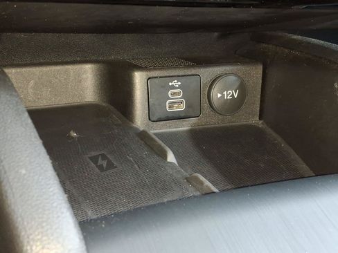 Certified 2024 Ford Escape Platinum AWD/4WD image 25