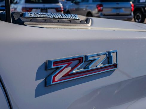 Used 2024 Chevrolet Silverado 2500 LT AWD/4WD image 10