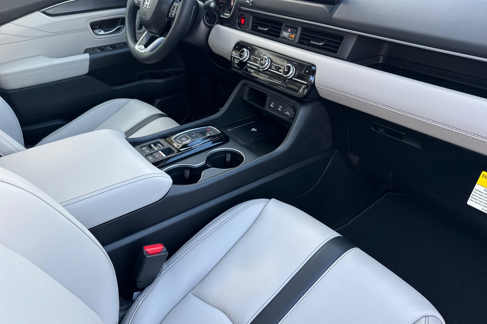 New 2026 Honda Pilot Touring image 19