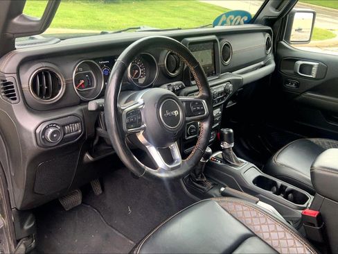 Used 2021 Jeep Wrangler Unlimited Sahara AWD/4WD image 15