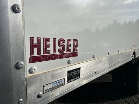 New 2025 Chevrolet Express 3500 Work Van w/ Power Convenience Package image 25