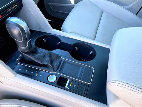 Used 2019 Volkswagen Atlas SE FWD image 15