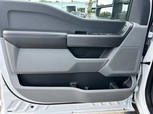 Used 2025 Ford F250 XLT AWD/4WD image 18