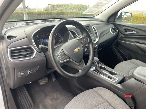 Used 2024 Chevrolet Equinox LT image 10
