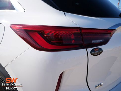 Used 2019 INFINITI QX50 Luxe w/ Navigation Package image 7