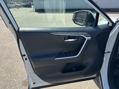 Used 2023 Toyota RAV4 Adventure AWD/4WD image 19