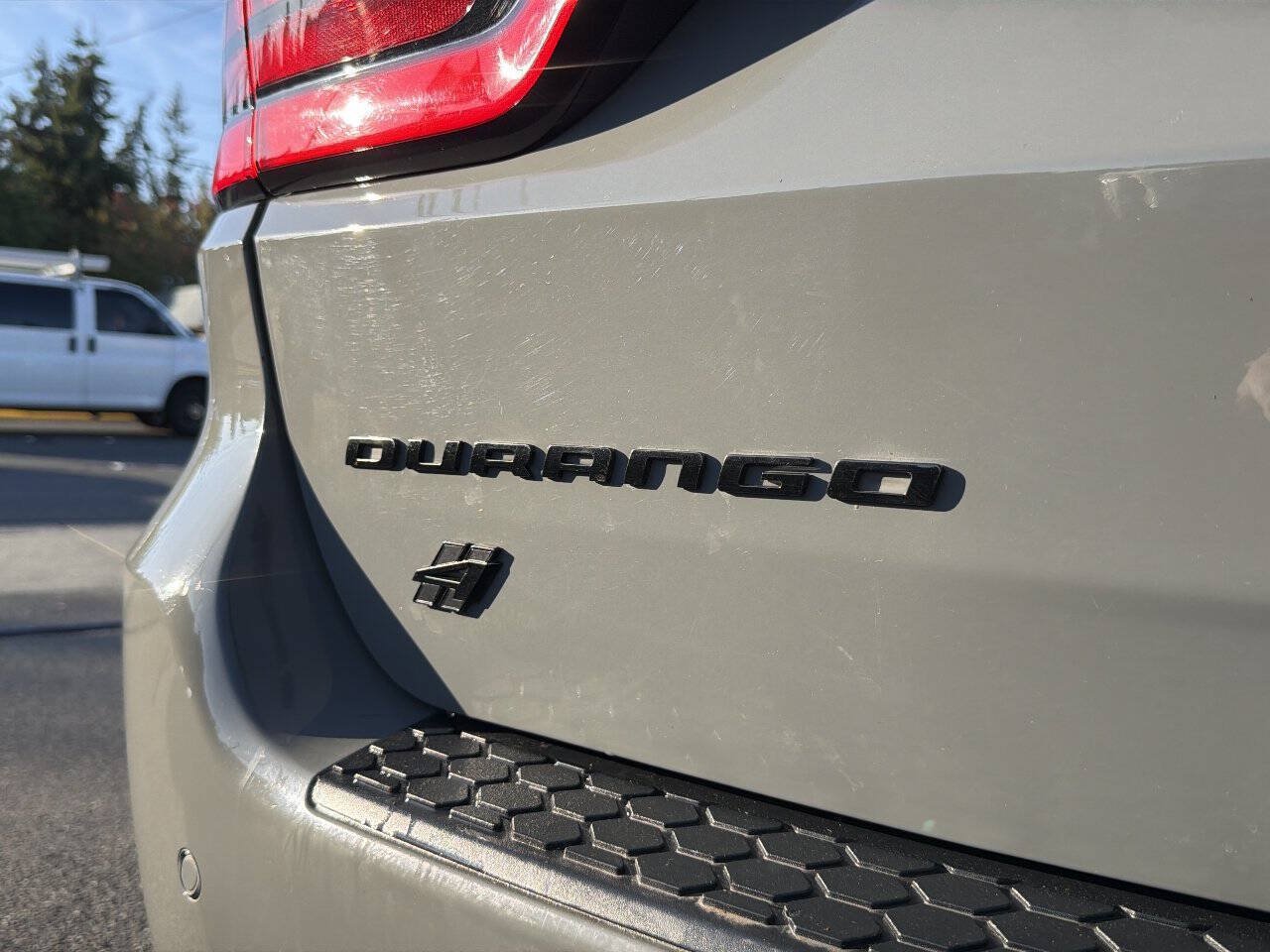 Used 2020 Dodge Durango SXT AWD/4WD image 5