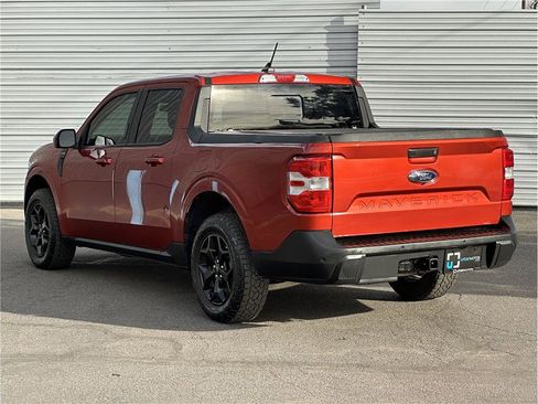 Used 2022 Ford Maverick Lariat w/ Lariat Luxury Package image 12