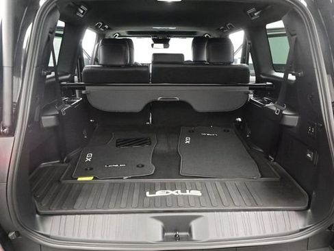 Used 2025 Lexus GX 550 w/ Accessory Package (2T) AWD/4WD image 14