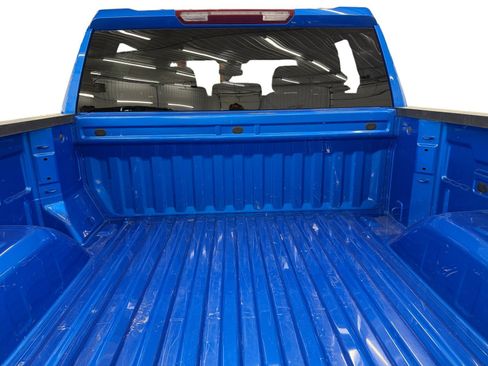 Used 2025 Chevrolet Silverado 1500 LT AWD/4WD image 24