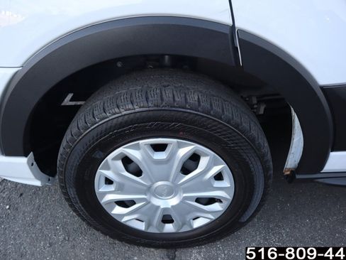 Used 2023 Ford Transit 350 XLT image 9