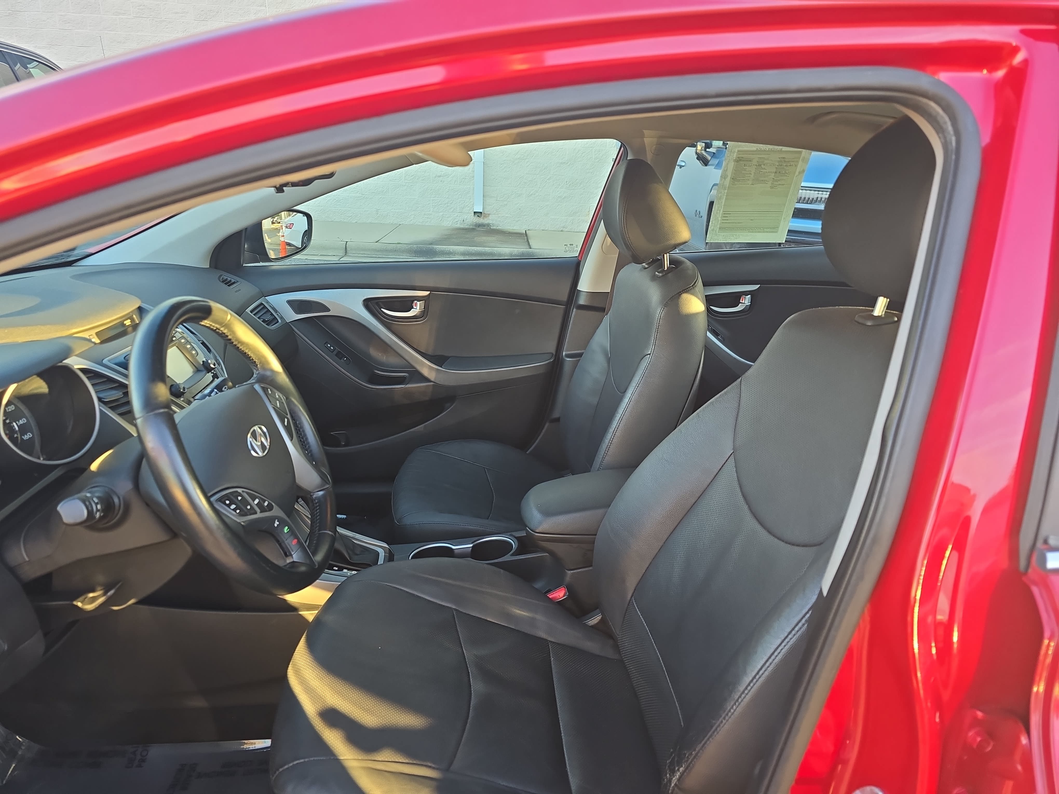 Used 2015 Hyundai Elantra Limited FWD image 14