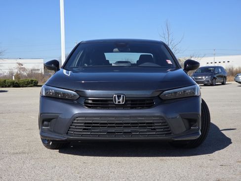 Used 2023 Honda Civic Sport image 10