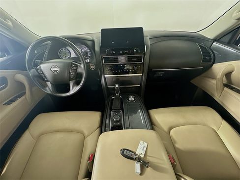 Used 2023 Nissan Armada SV image 10