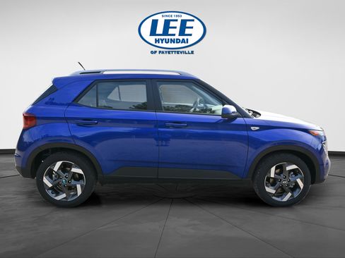 Certified 2026 Hyundai Venue SEL FWD image 2