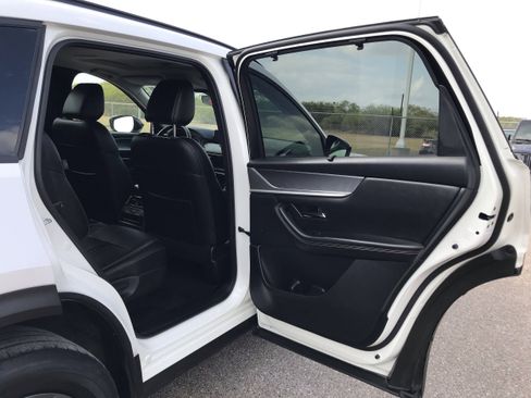 Used 2025 MAZDA CX-70 3.3 Turbo w/ Preferred Package image 15