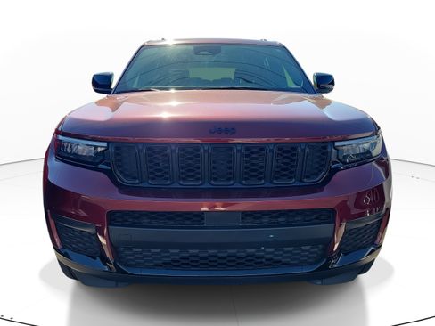 Used 2024 Jeep Grand Cherokee L Altitude image 2