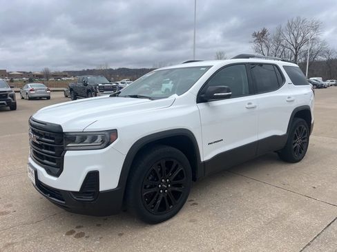 Used 2023 GMC Acadia SLE w/ Driver Convenience Package image 8