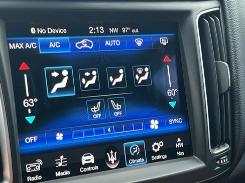 Used 2018 Maserati Levante AWD/4WD image 49