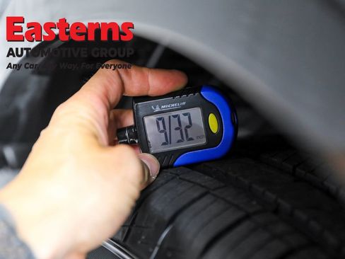 Used 2022 Lexus RX 450h AWD w/ Premium Package image 26